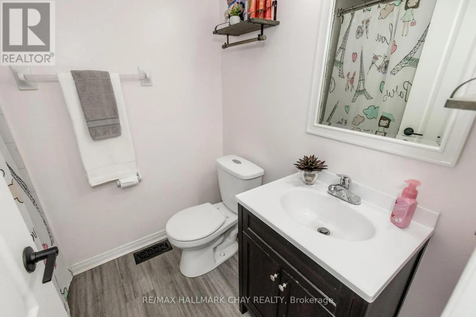 248 FERNDALE DRIVE S