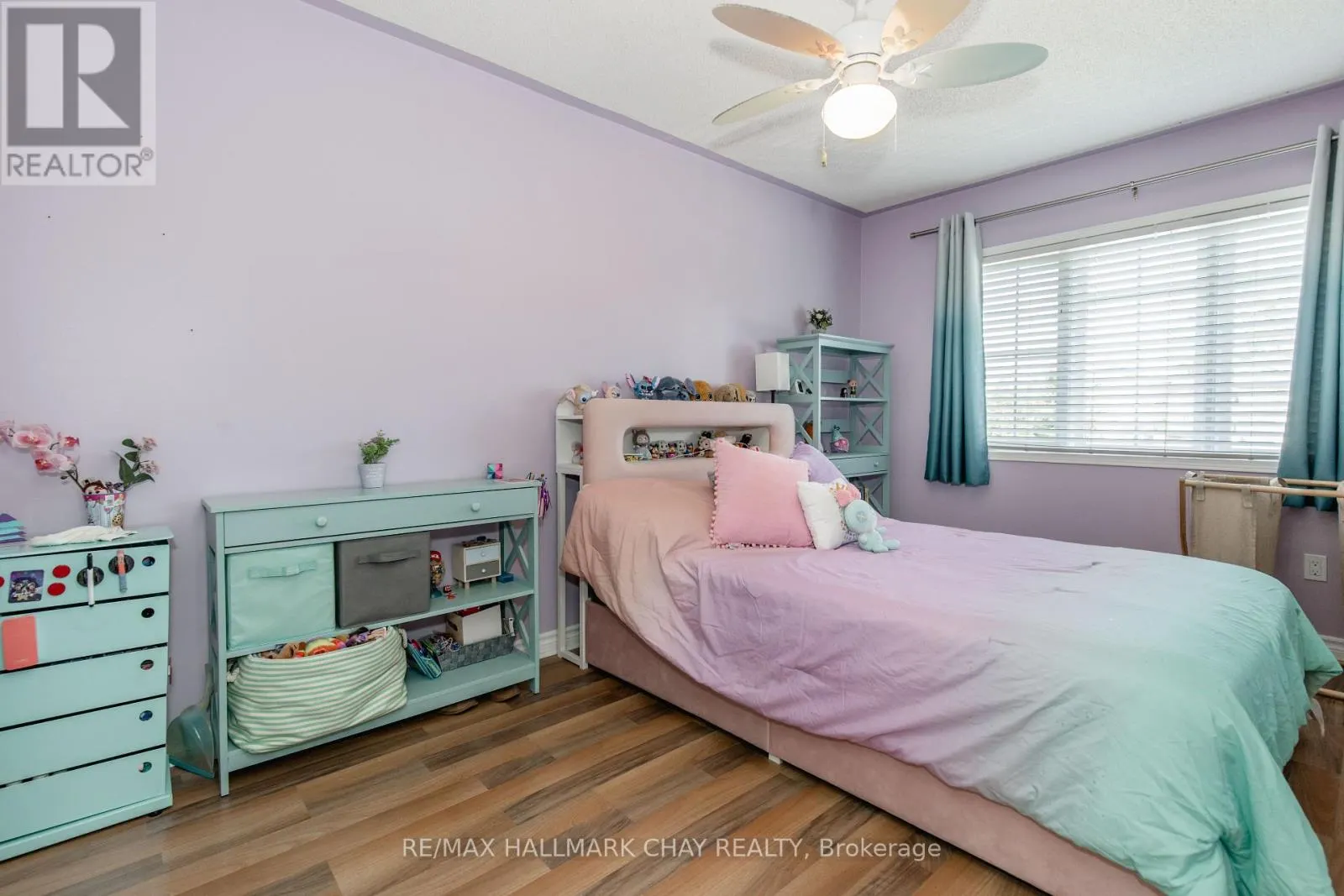 248 FERNDALE DRIVE S