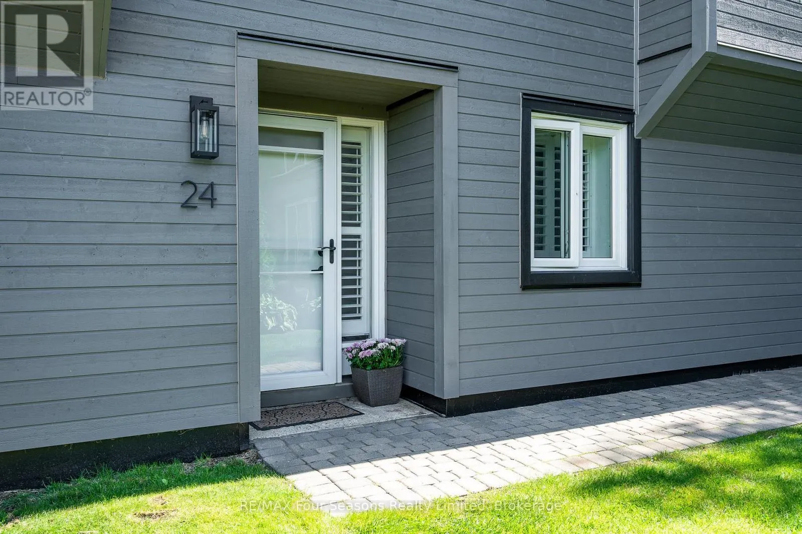 24 - 44 TROTT BOULEVARD S, #24