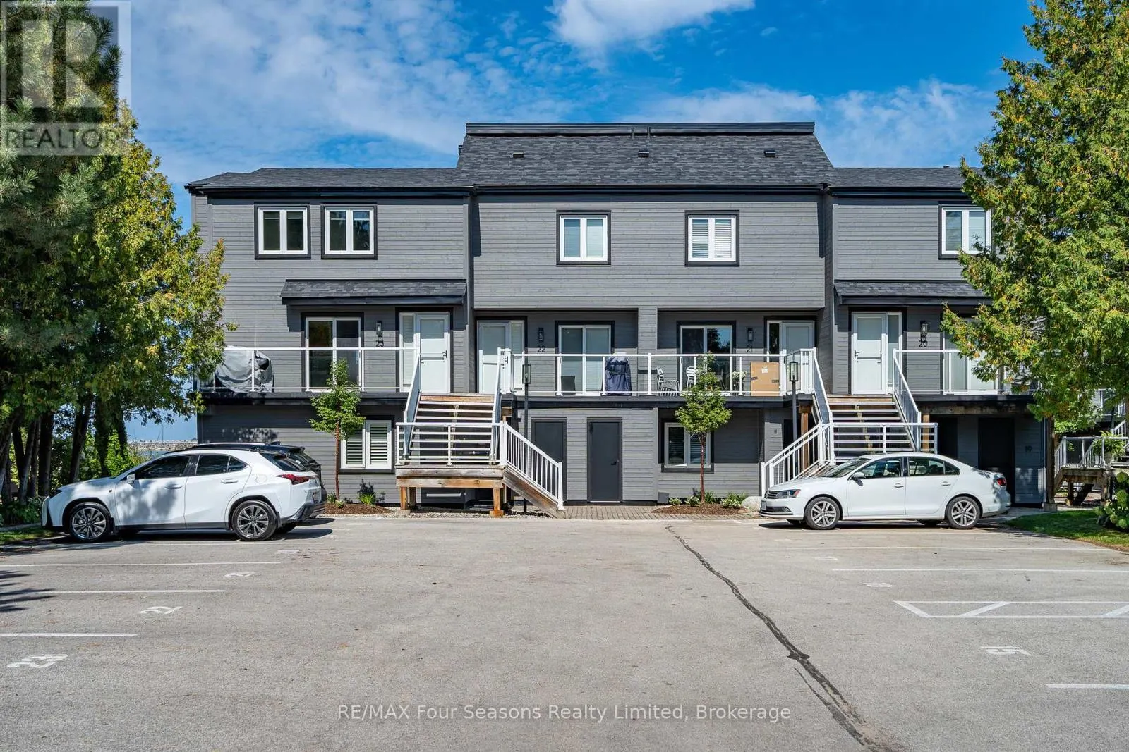 24 - 44 TROTT BOULEVARD S, #24