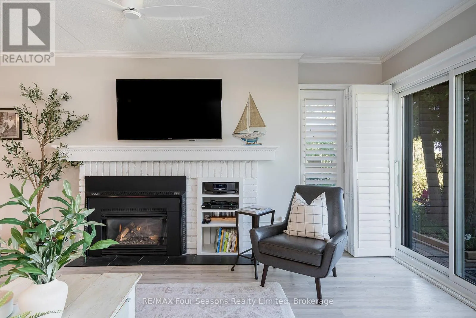 24 - 44 TROTT BOULEVARD S, #24