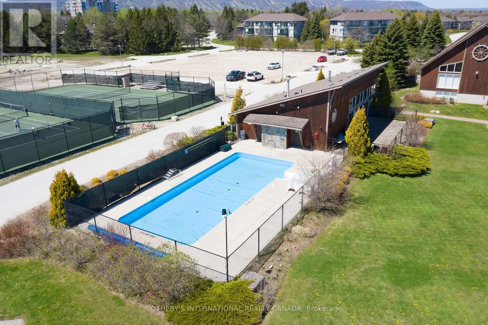 540 MARINERS WAY