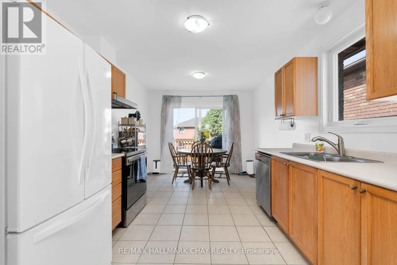 166 COUNTRY LANE