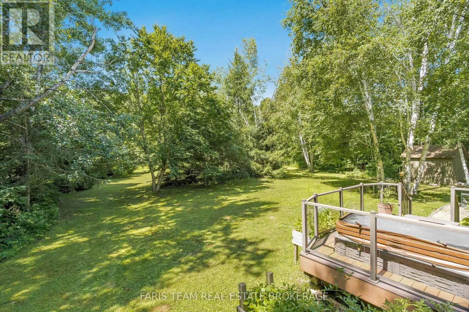 6 MEADOWBROOK BOULEVARD