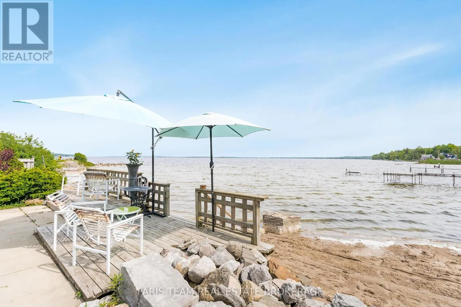 4 SCHOONER LANE