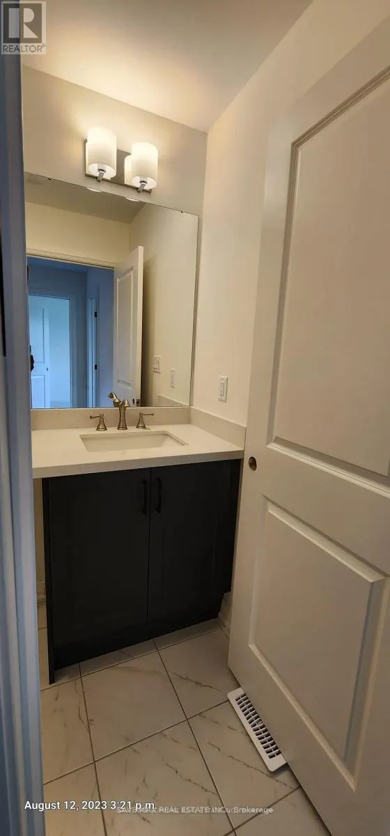44 LAHEY CRESCENT