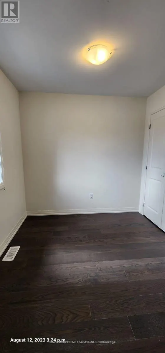 44 LAHEY CRESCENT