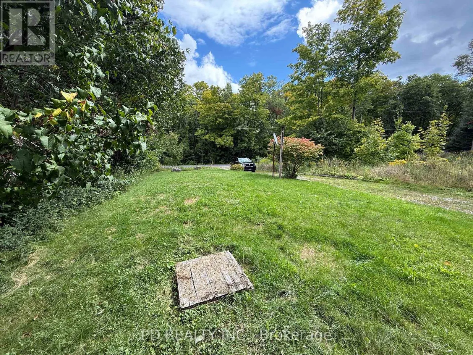 82 MCARTHUR DRIVE