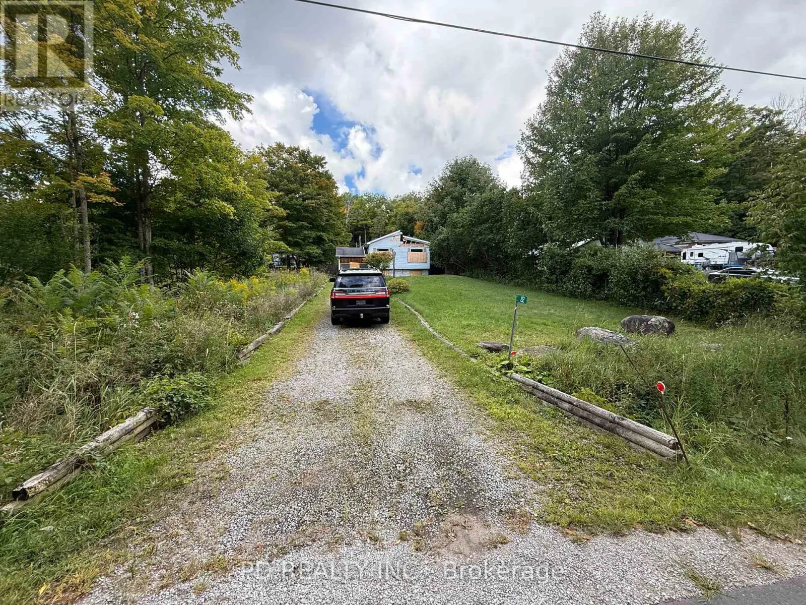 82 MCARTHUR DRIVE
