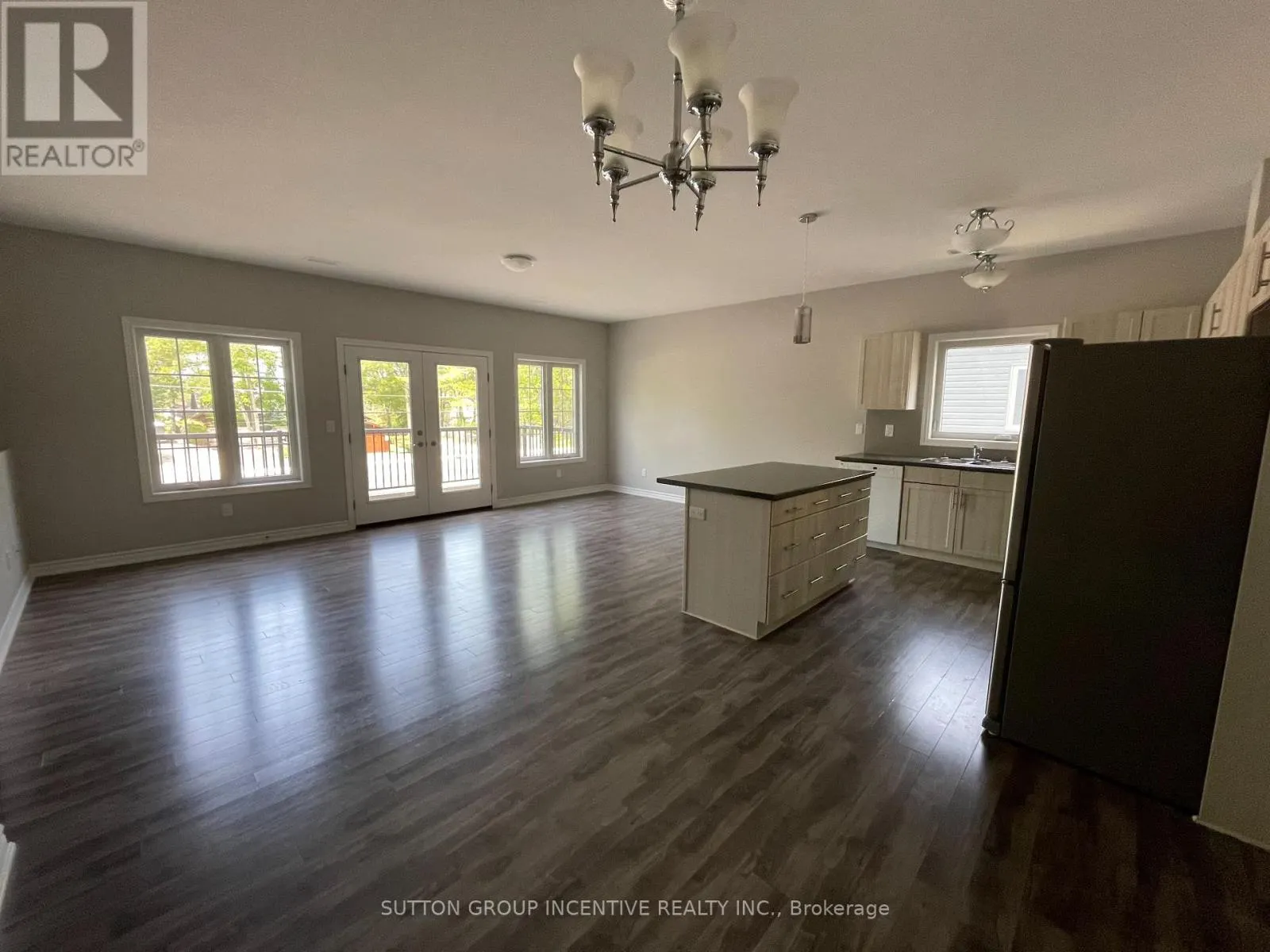 1803A RIVER ROAD W
