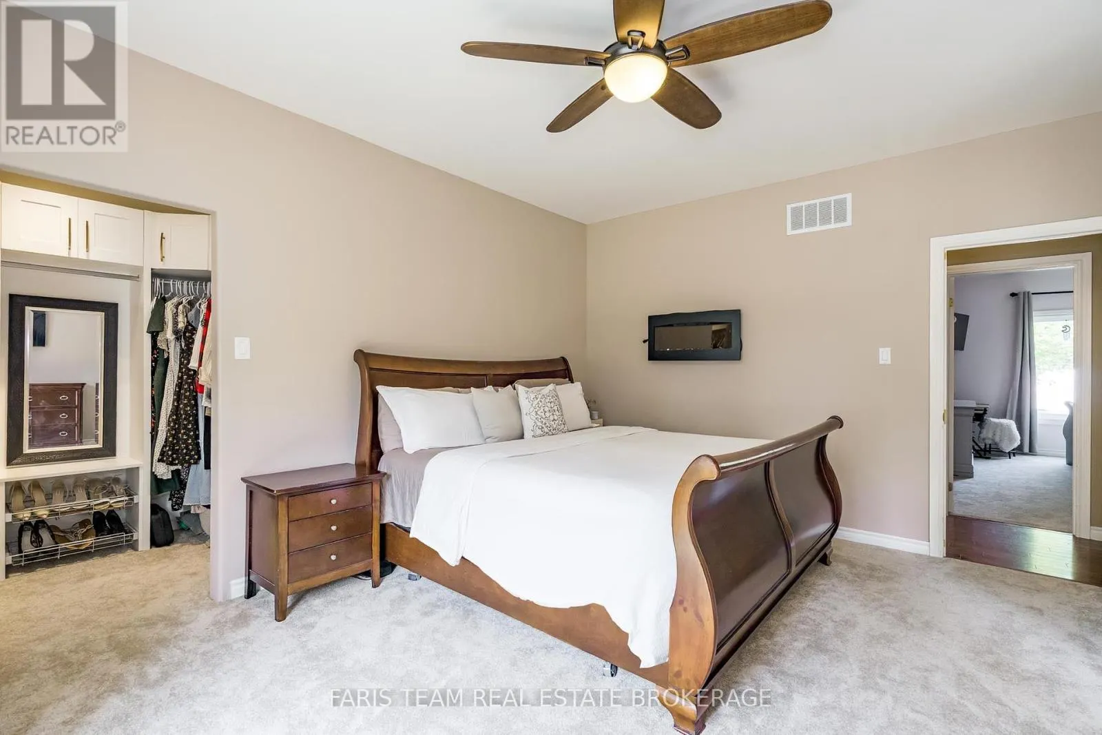 64 RED OAK CRESCENT