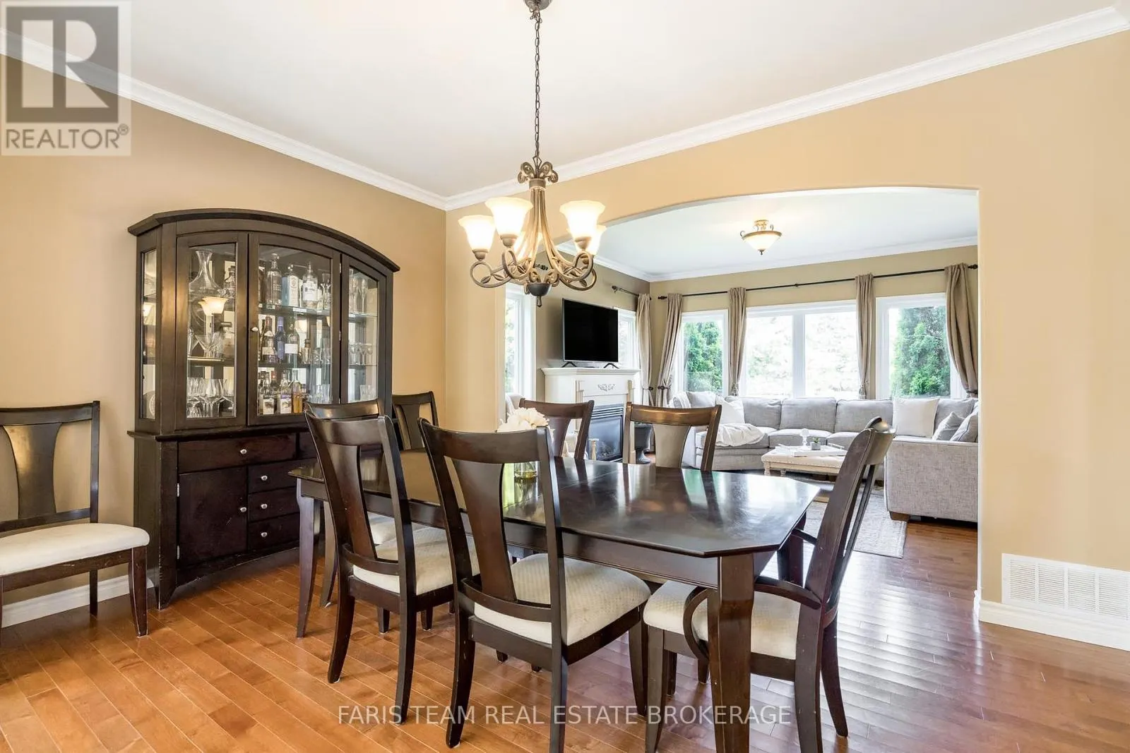 64 RED OAK CRESCENT