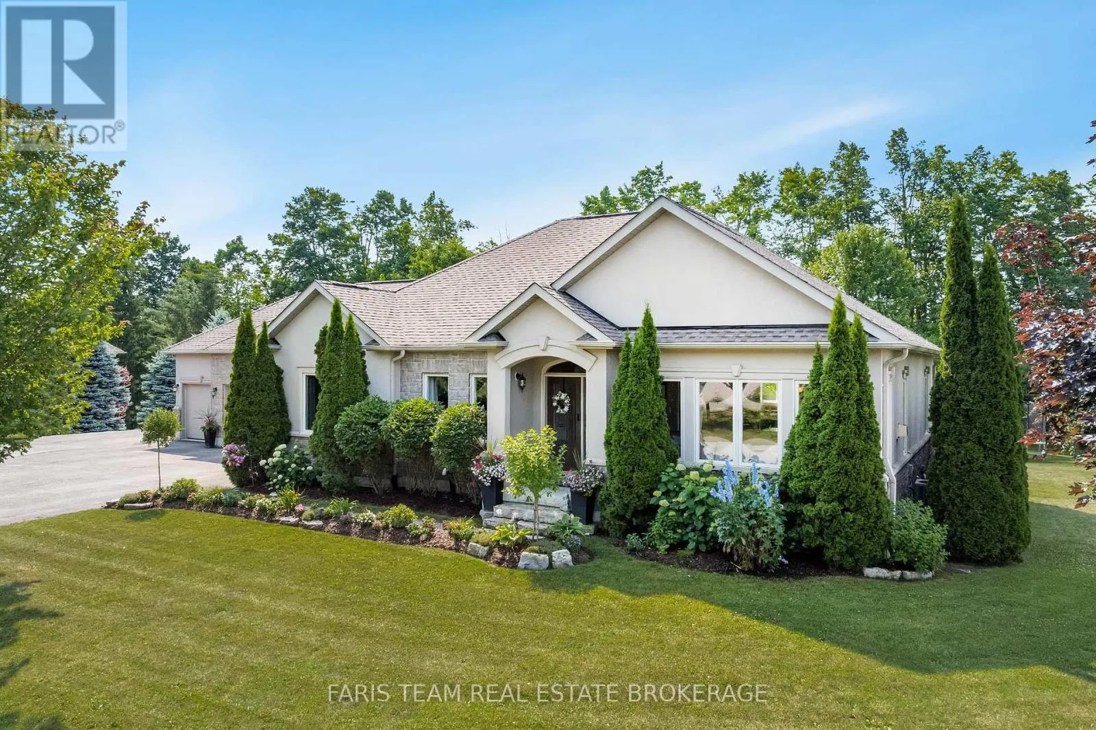 64 RED OAK CRESCENT