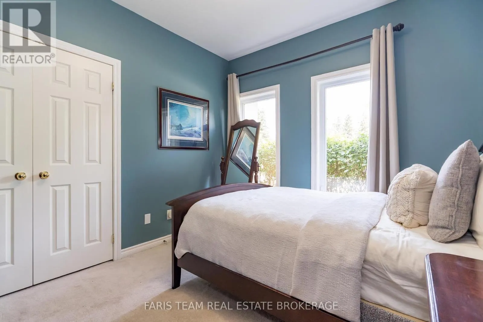64 RED OAK CRESCENT
