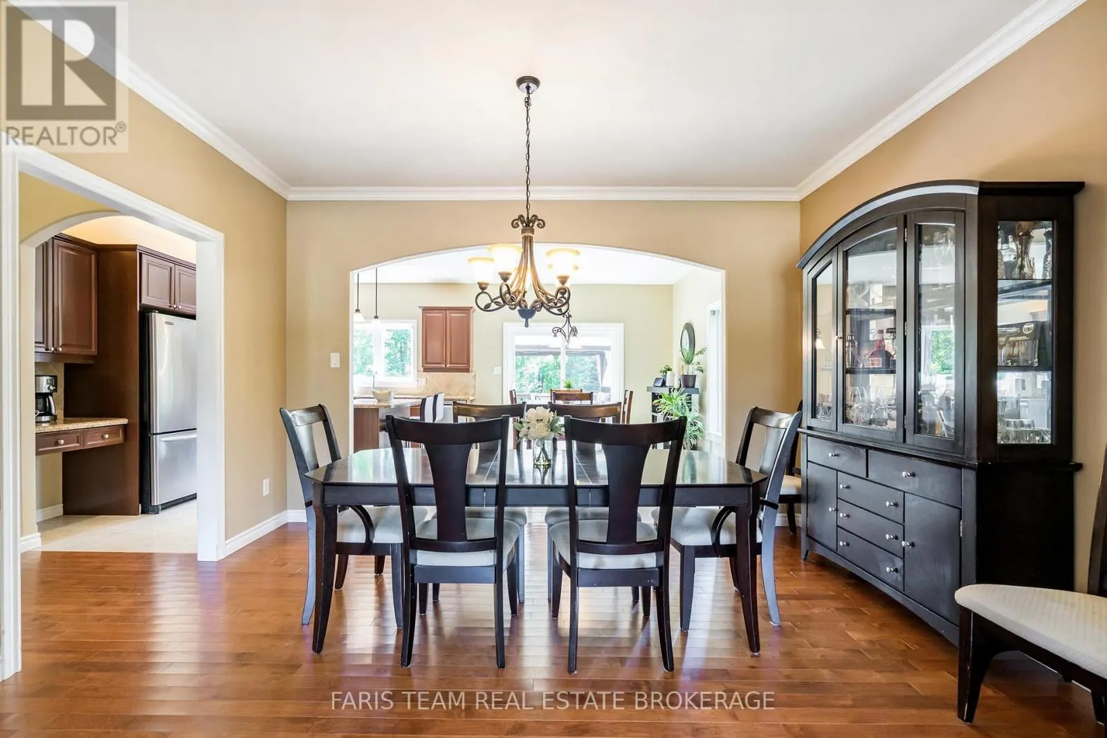 64 RED OAK CRESCENT