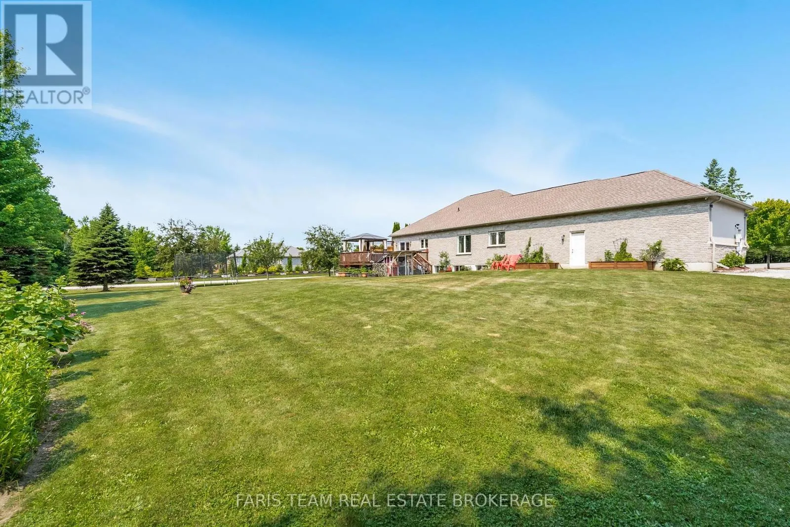 64 RED OAK CRESCENT