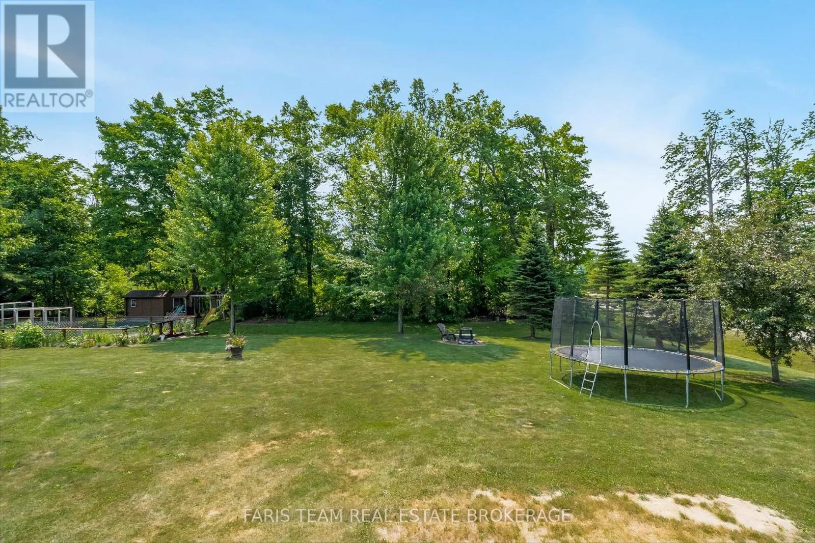 64 RED OAK CRESCENT