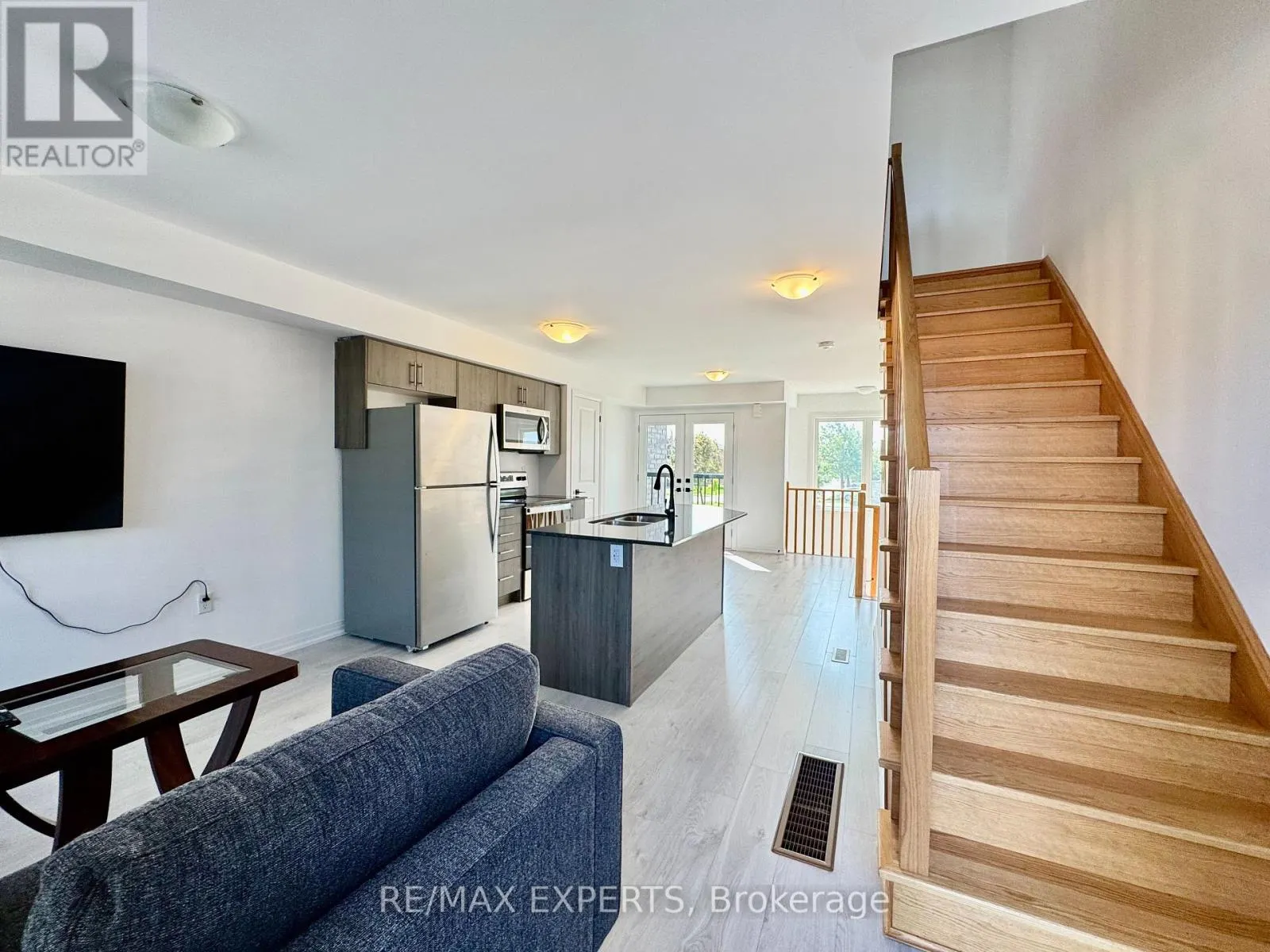 67 FAIRLANE AVENUE