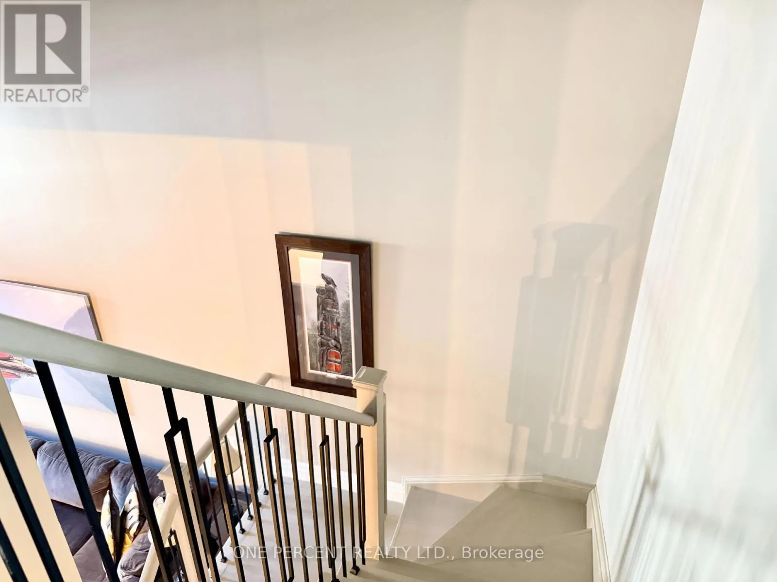 21 LETT AVENUE