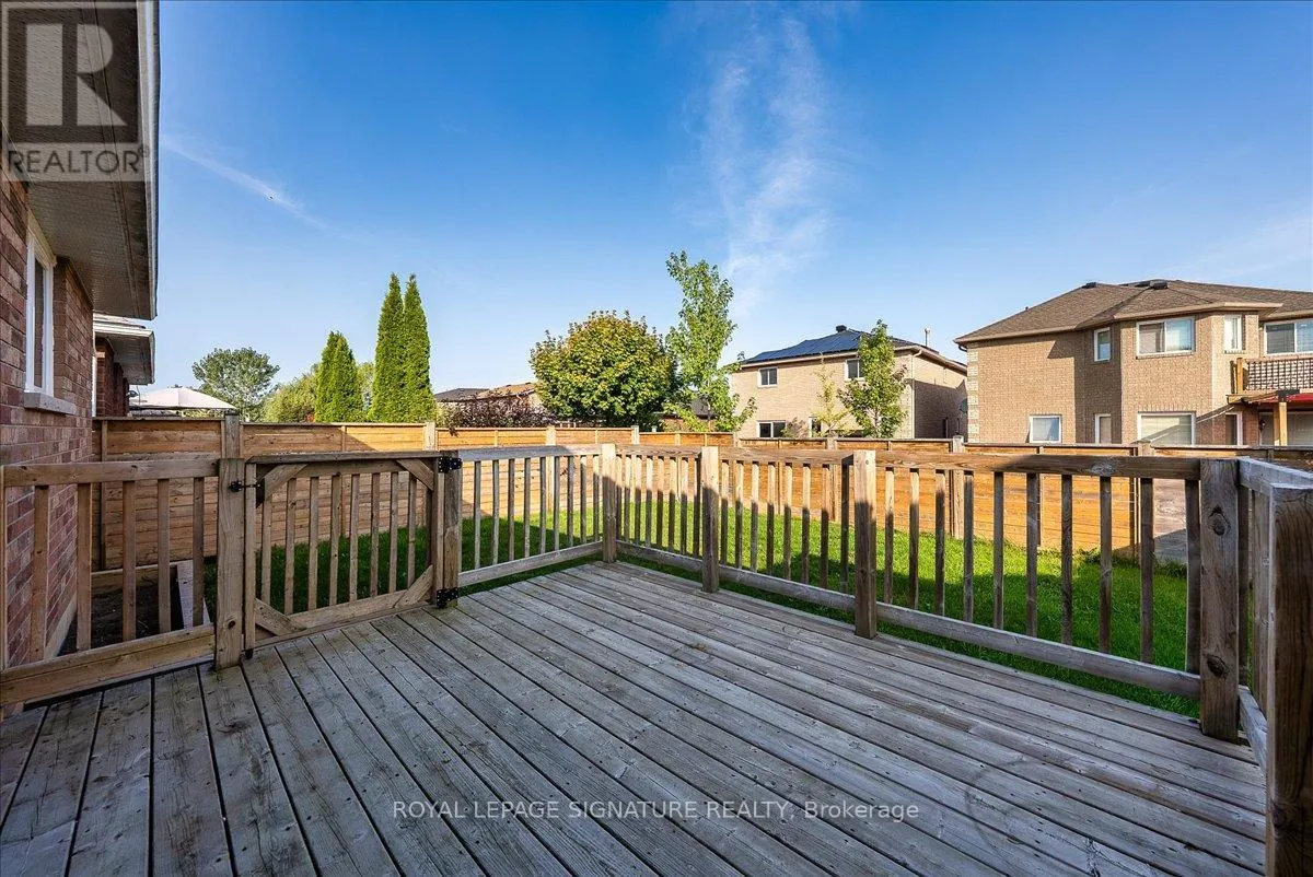 83 SUN KING CRESCENT
