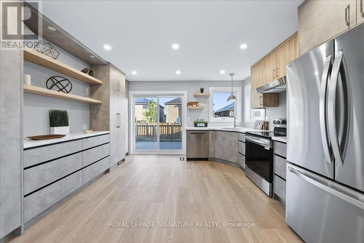 83 SUN KING CRESCENT