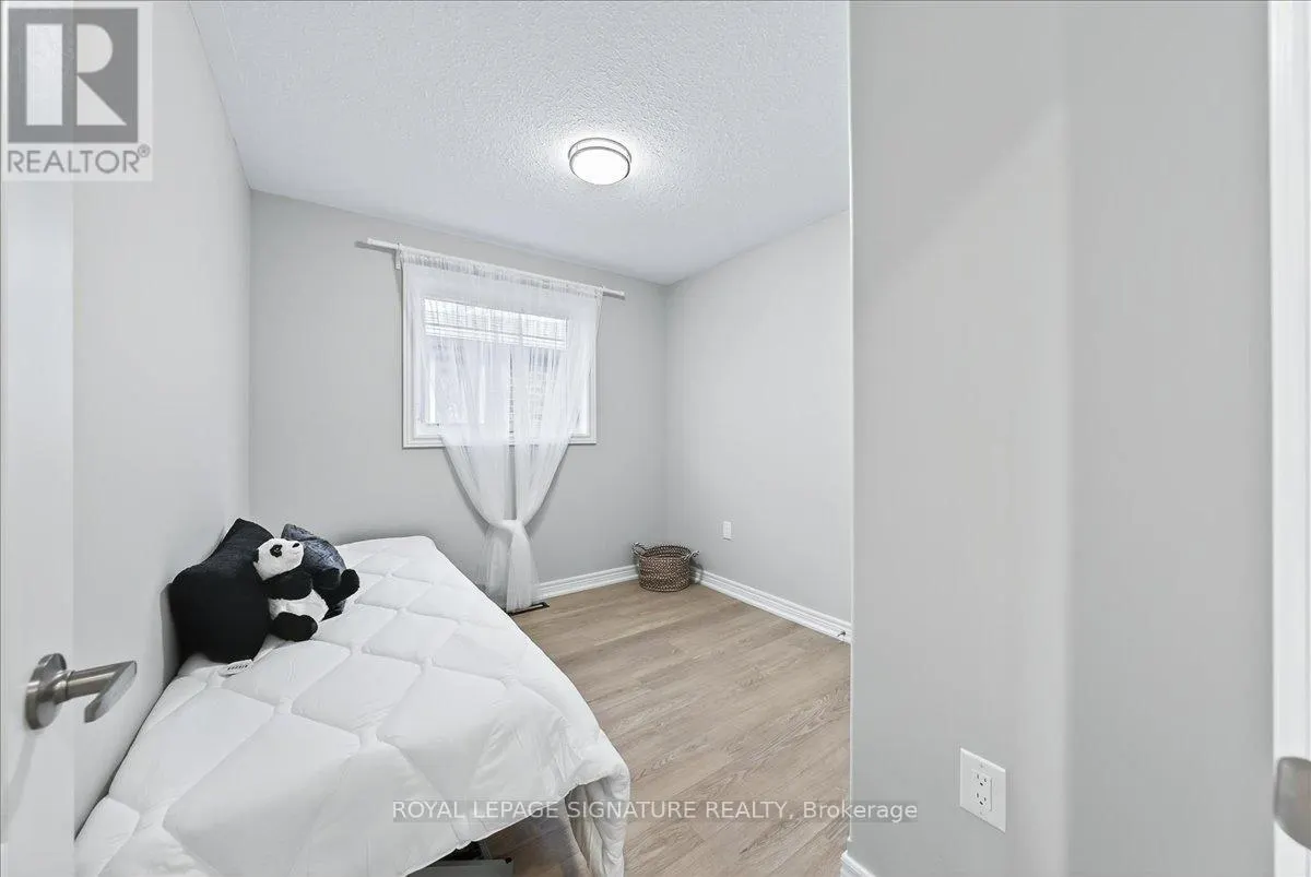 83 SUN KING CRESCENT