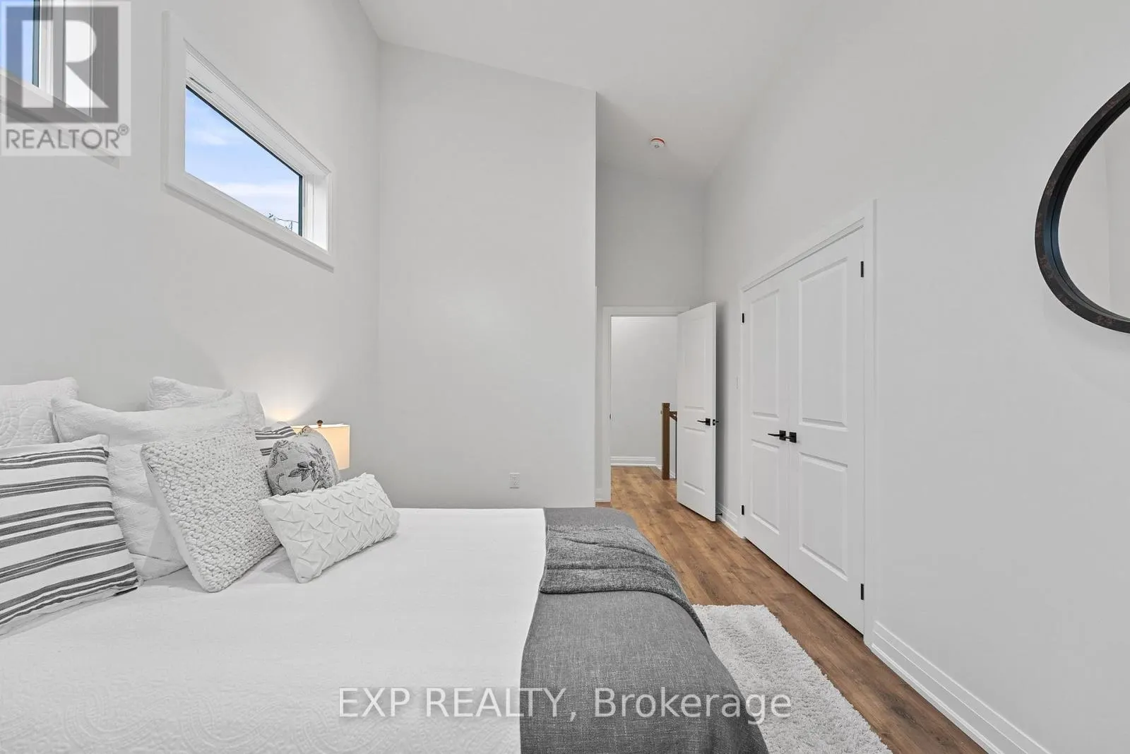 168 BERCZY STREET