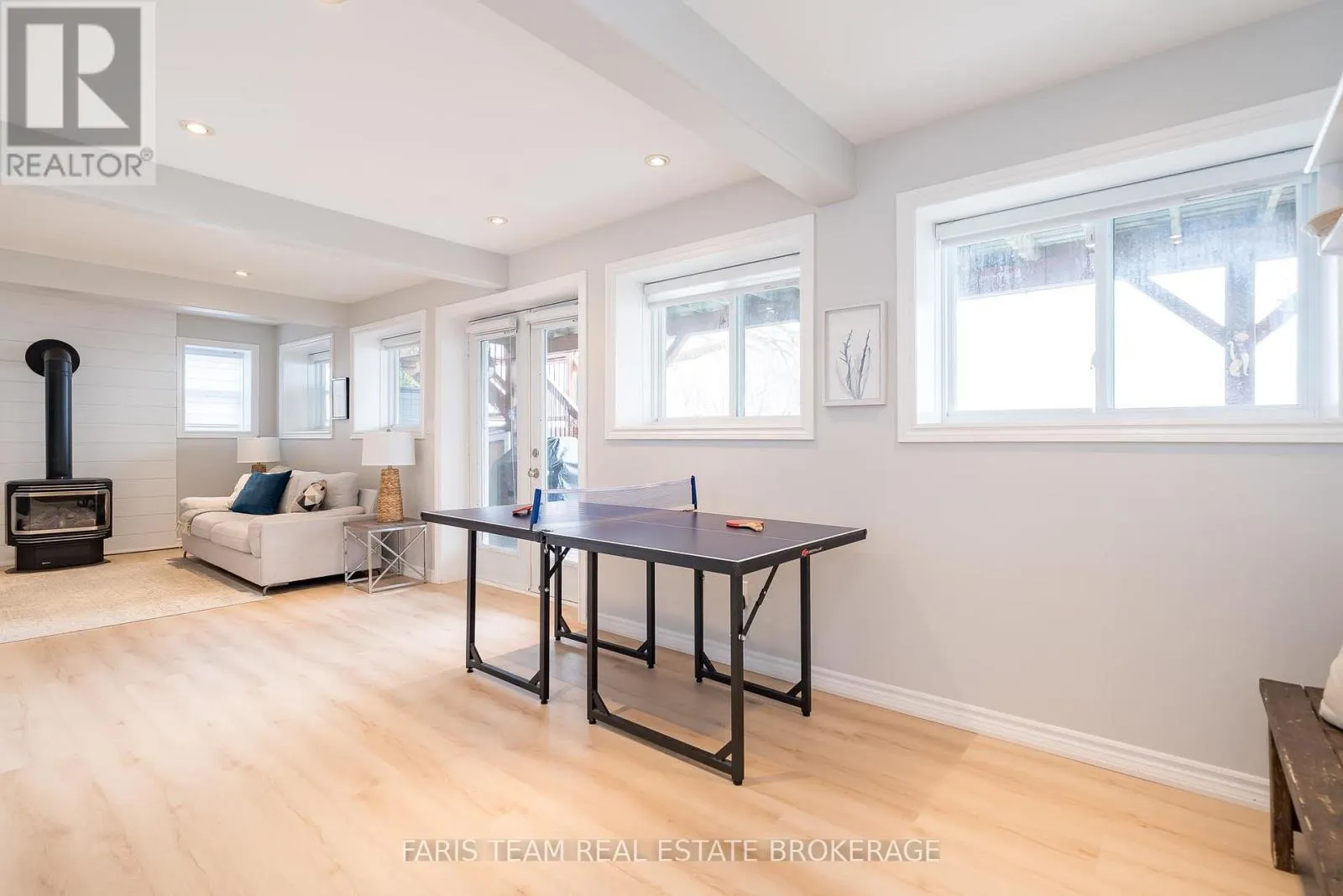 282 ROBINS POINT ROAD