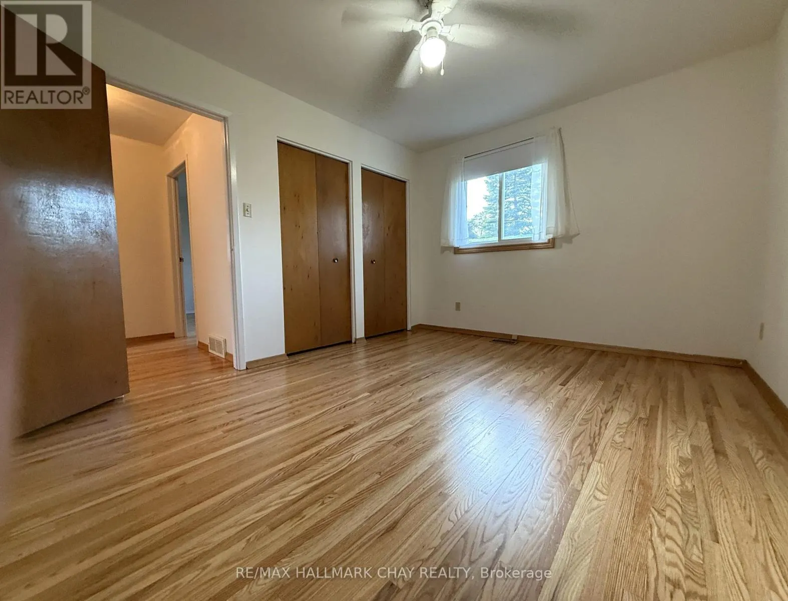 114 DAPHNE CRESCENT