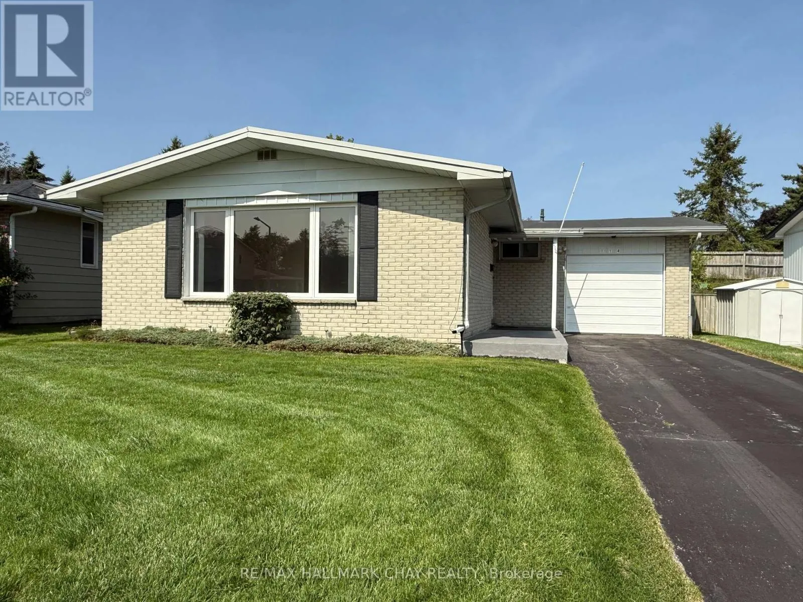 114 DAPHNE CRESCENT
