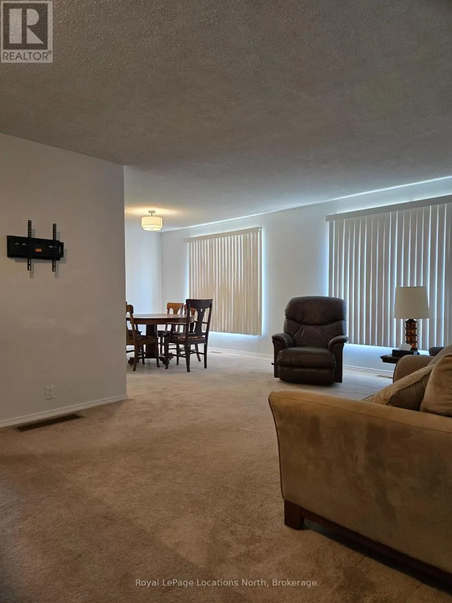 112 SMALLMAN DRIVE