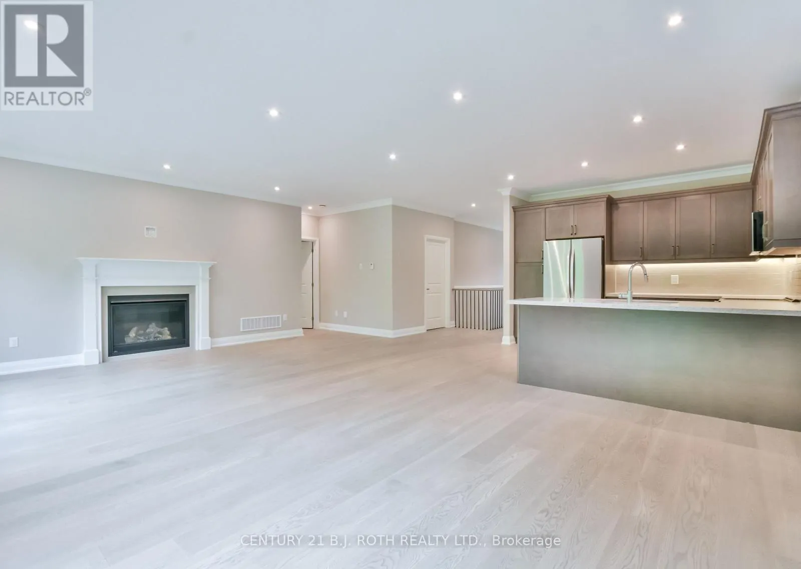 433 RUSS HOWARD DRIVE