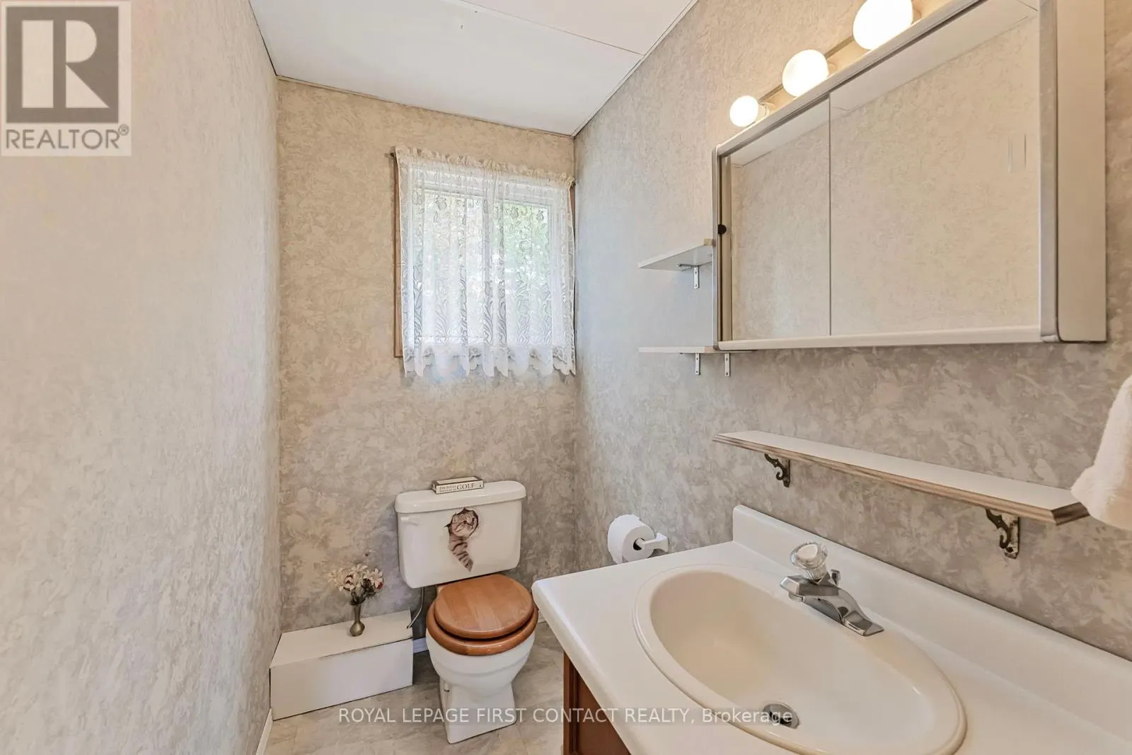 21 POOLES ROAD