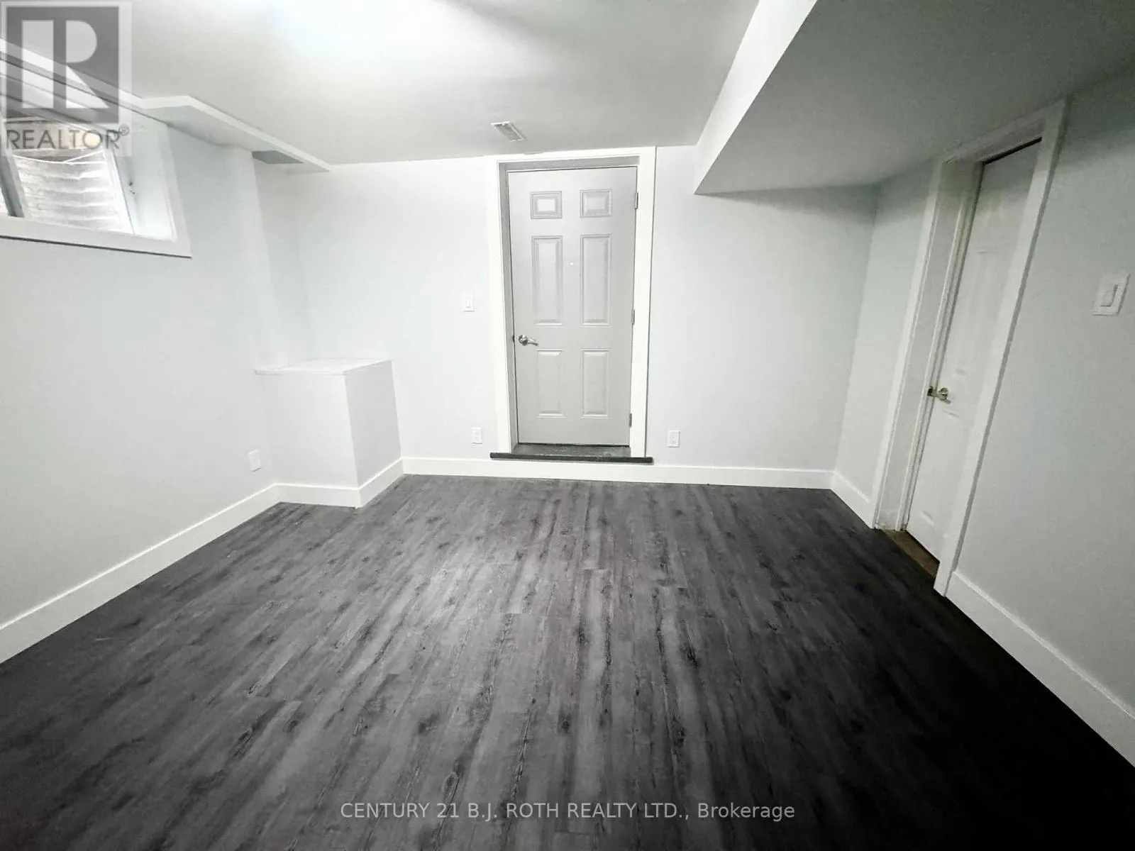 LOWER - 29 IRWIN DRIVE
