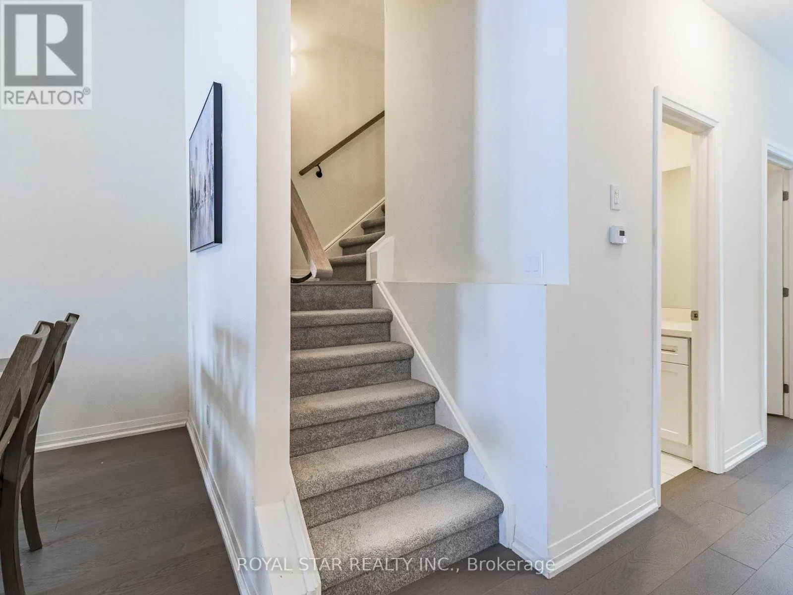 22 LAHEY CRESCENT