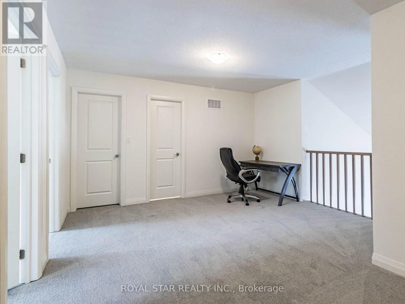 22 LAHEY CRESCENT