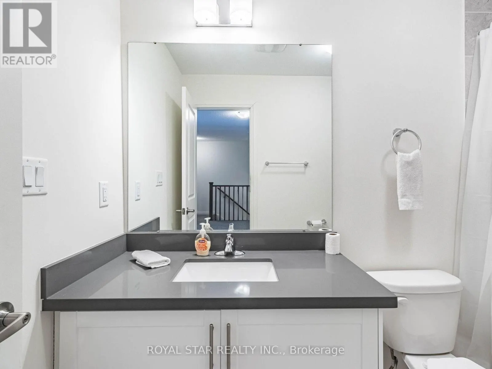 22 LAHEY CRESCENT