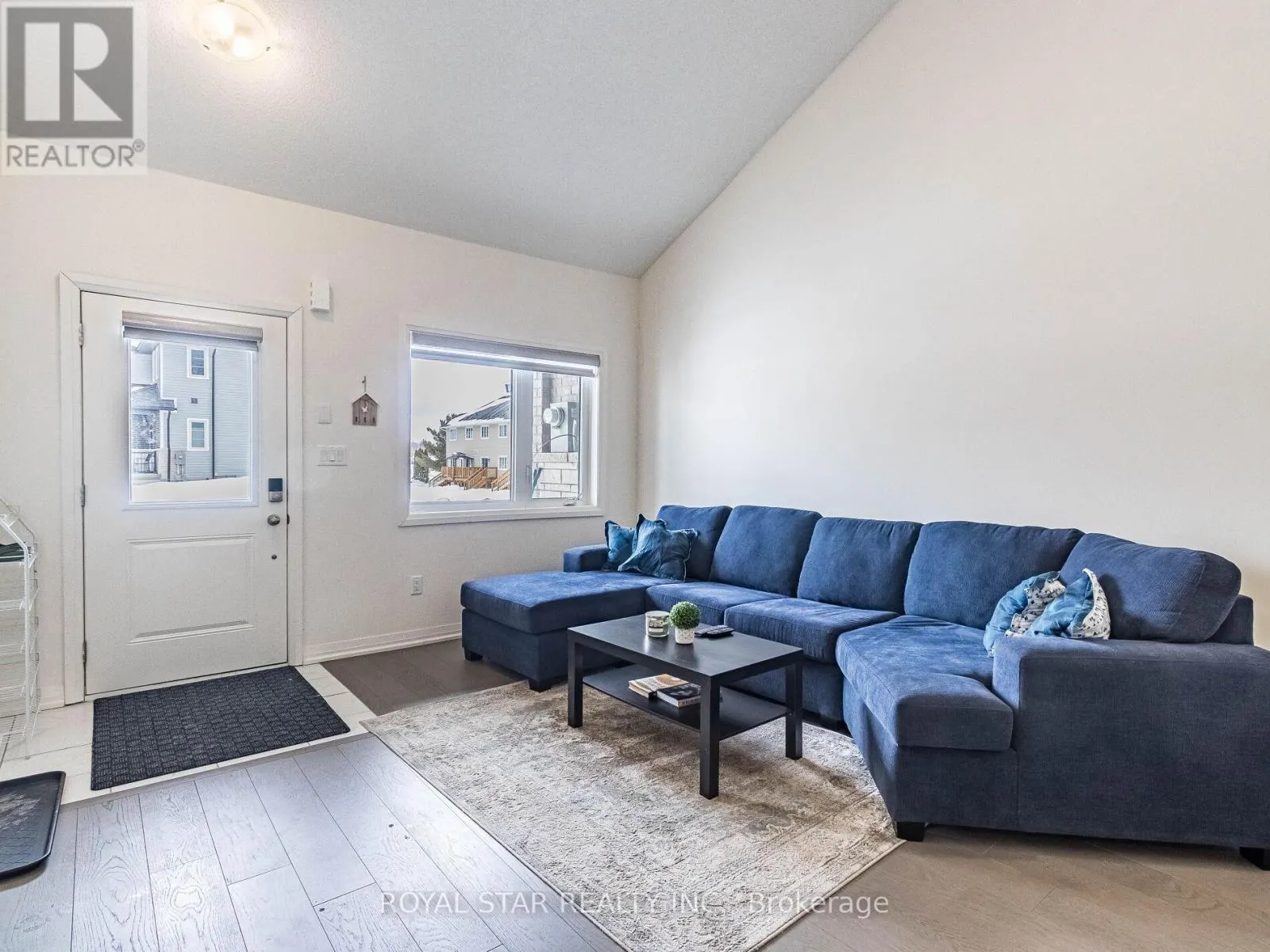 22 LAHEY CRESCENT