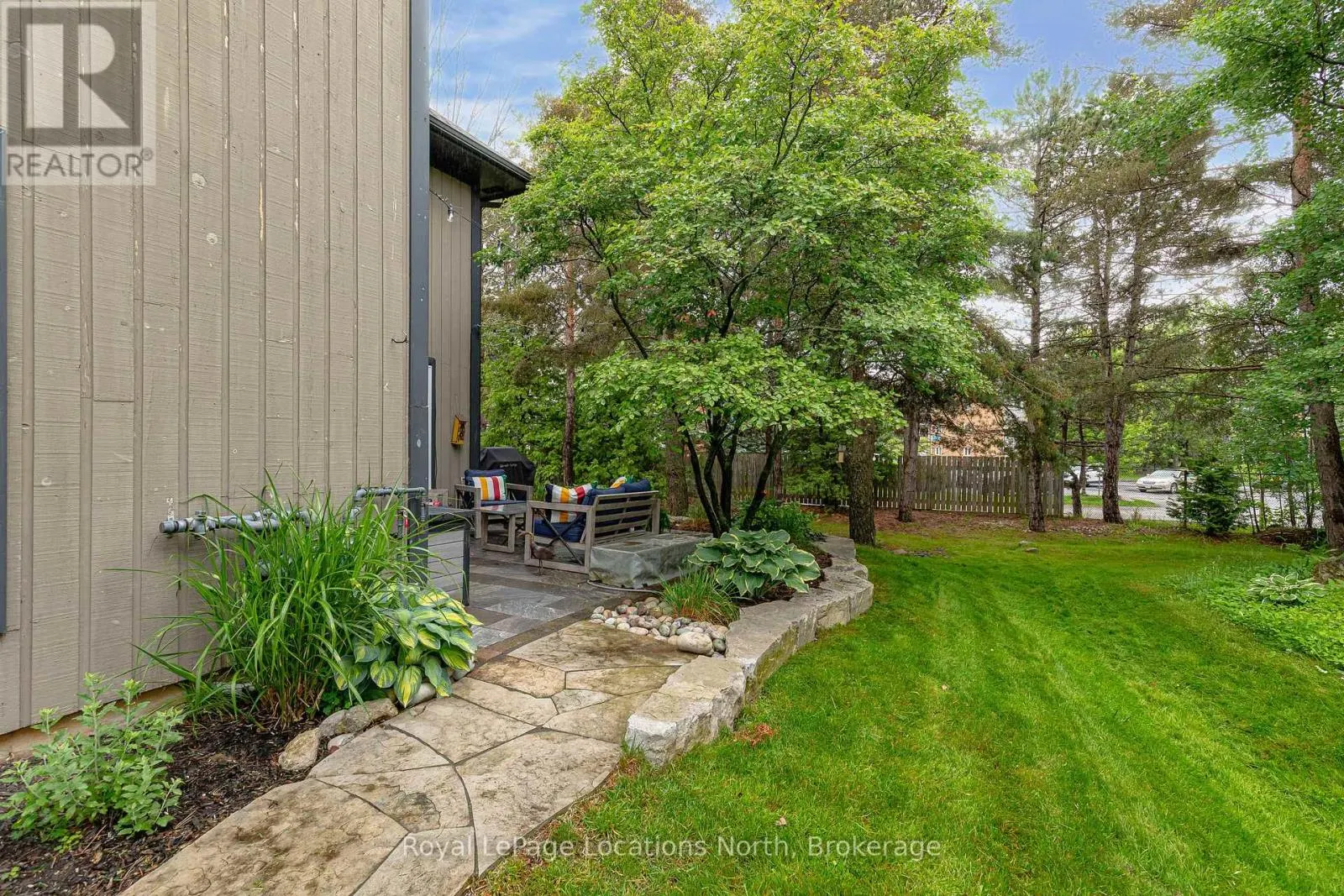 423 MARINERS WAY