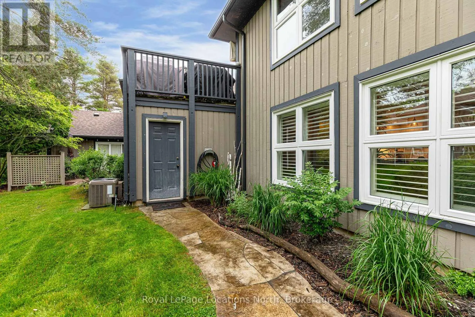 423 MARINERS WAY