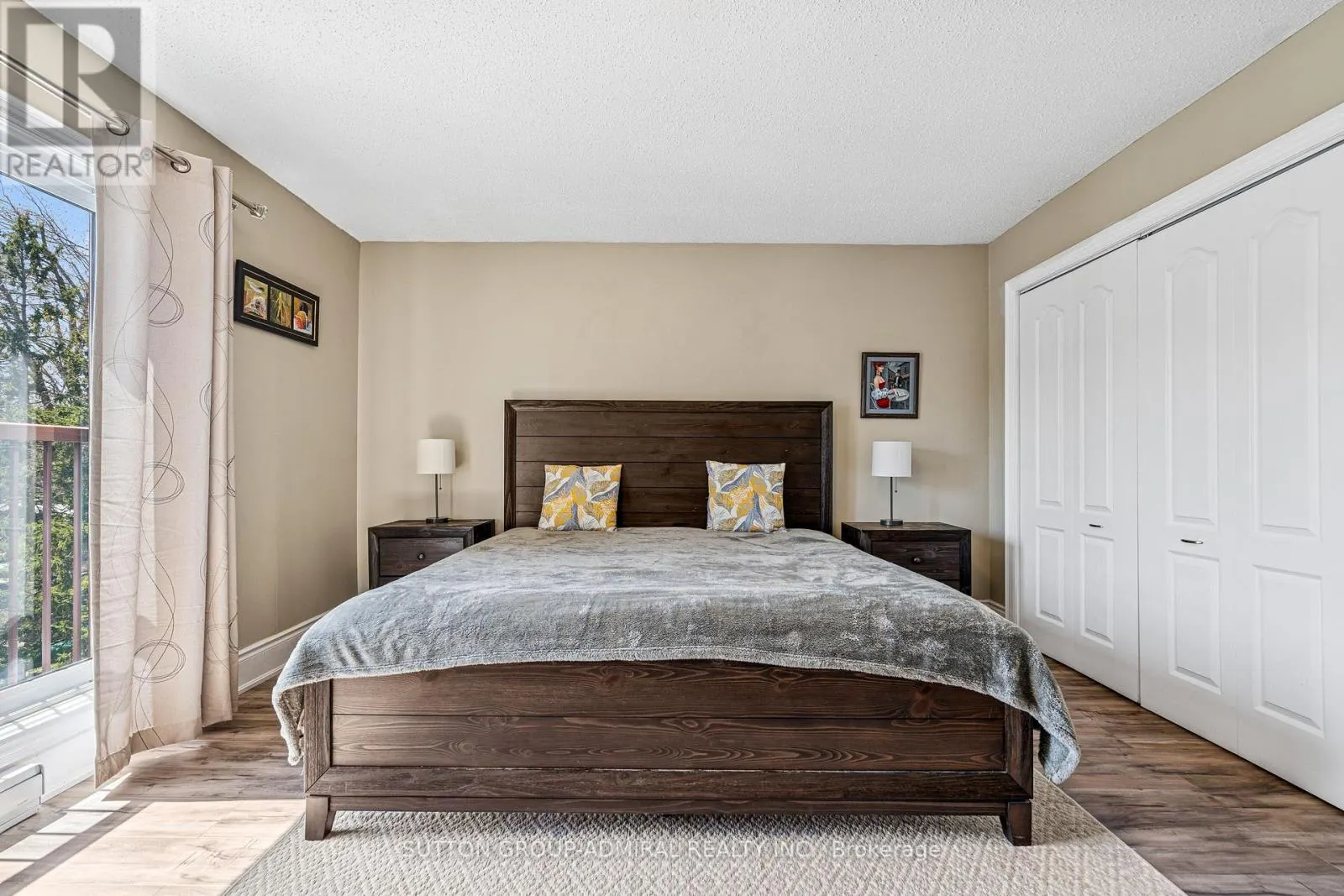 35 - 21 LAGUNA PARKWAY