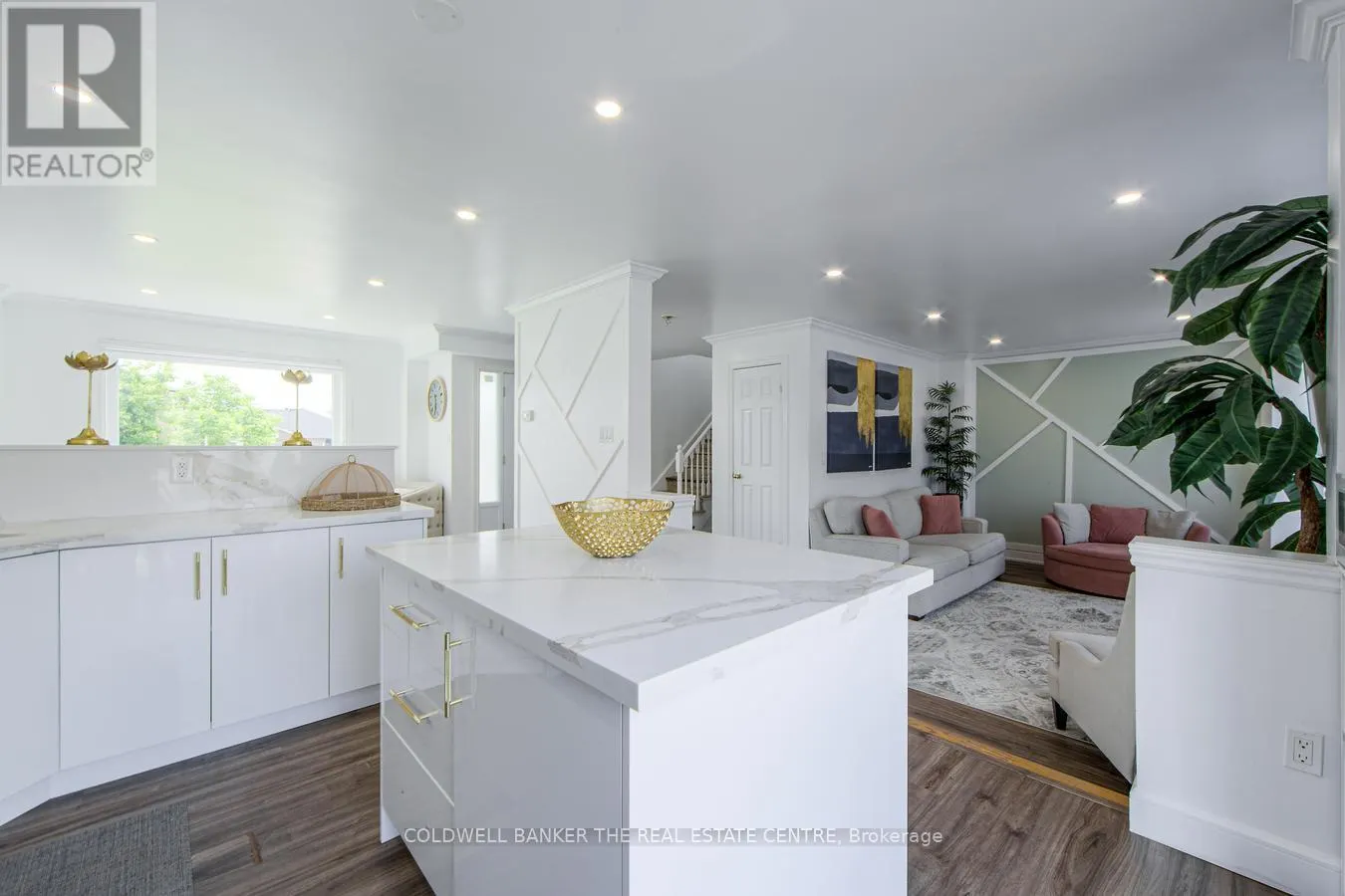 MAIN - 144 DEAN AVENUE S