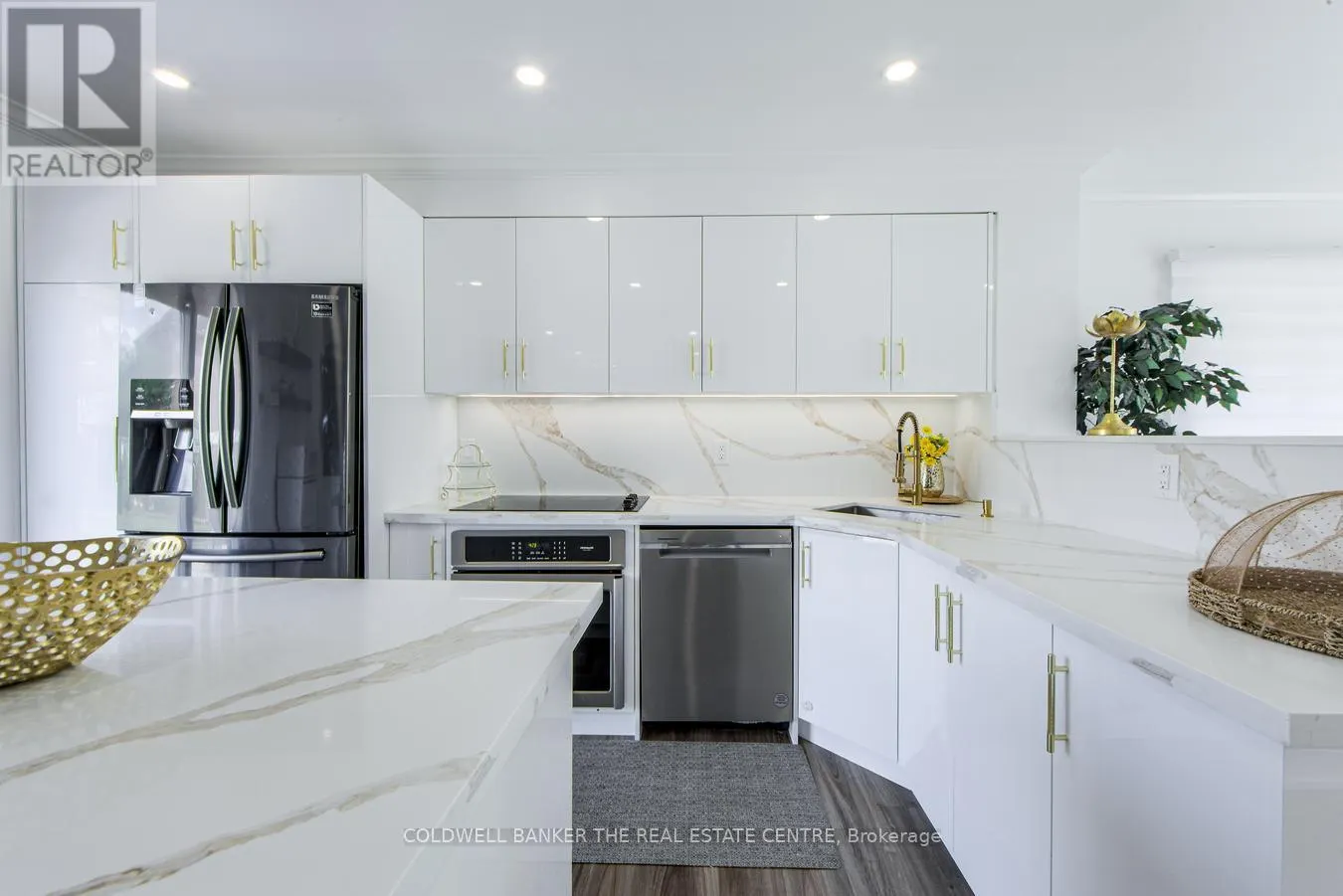 MAIN - 144 DEAN AVENUE S