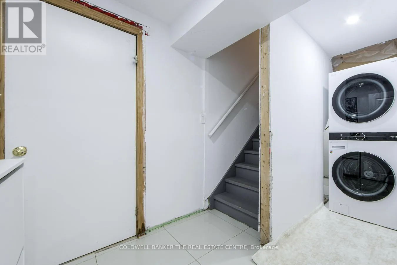 MAIN - 144 DEAN AVENUE S