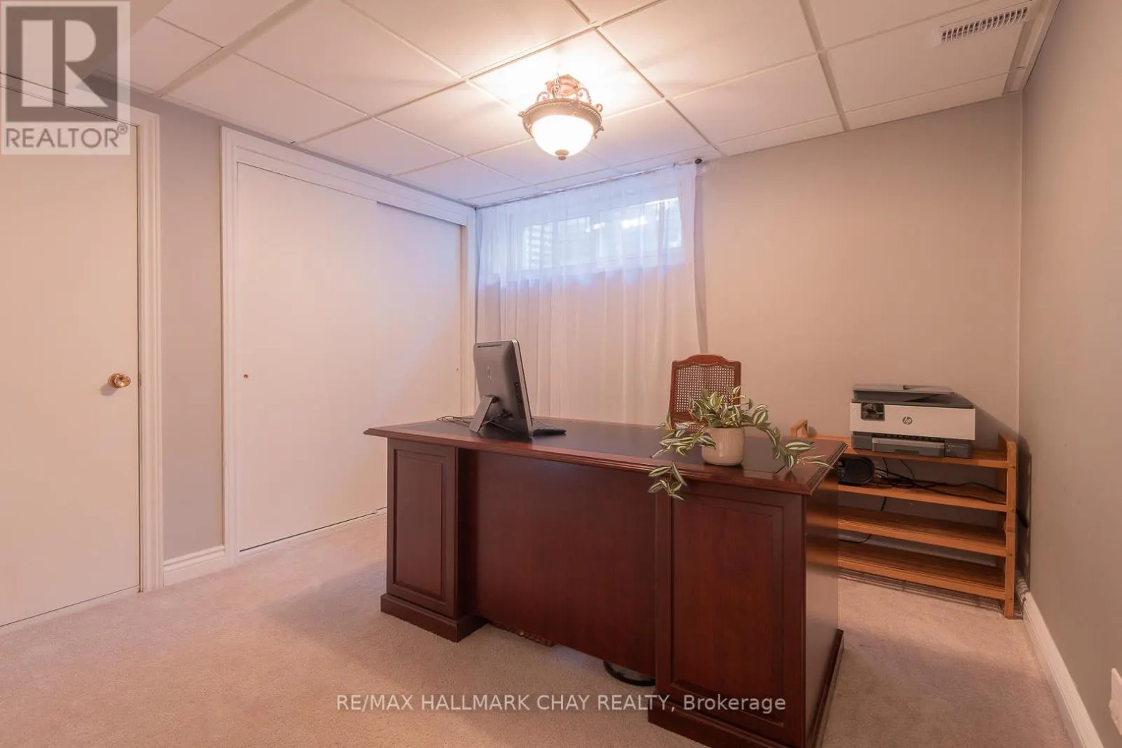 10 OTTAWAY AVENUE