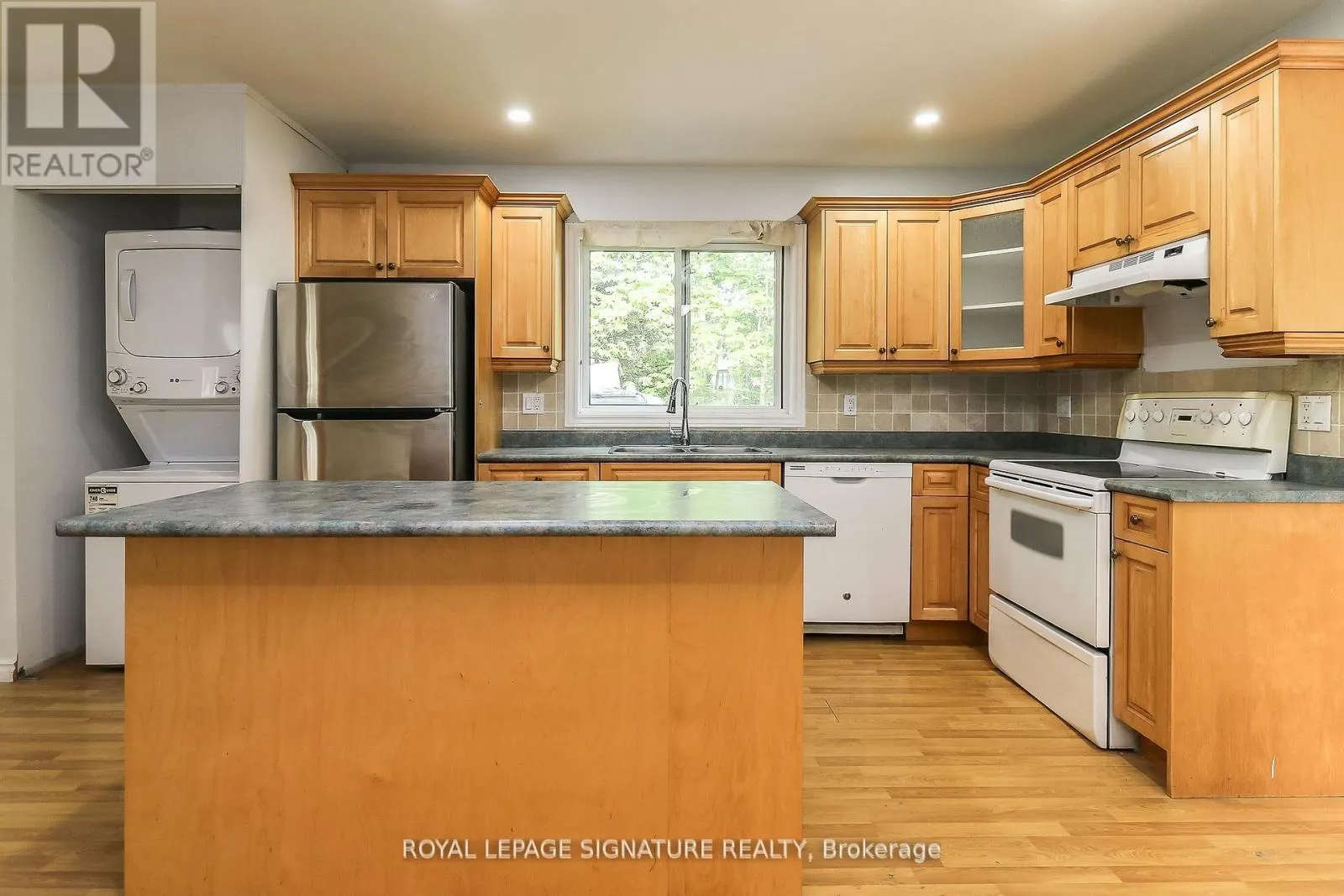 1463 RIVER ROAD