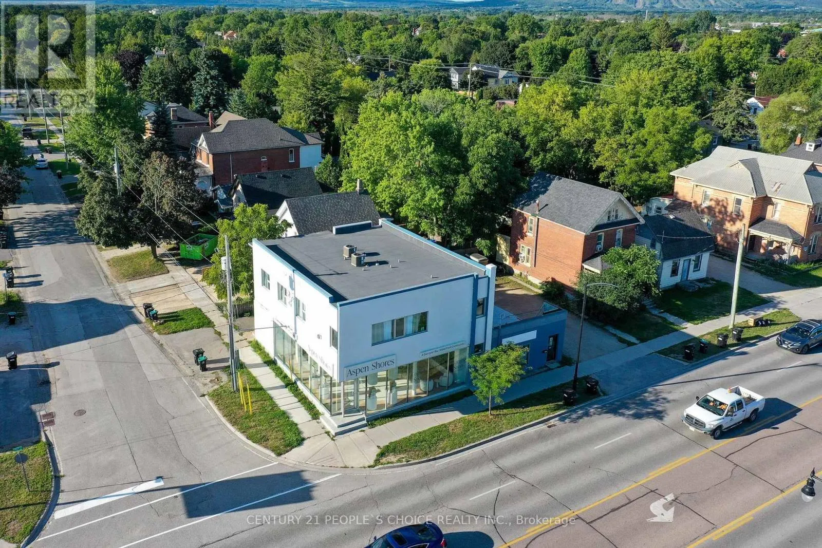 160 FIRST STREET