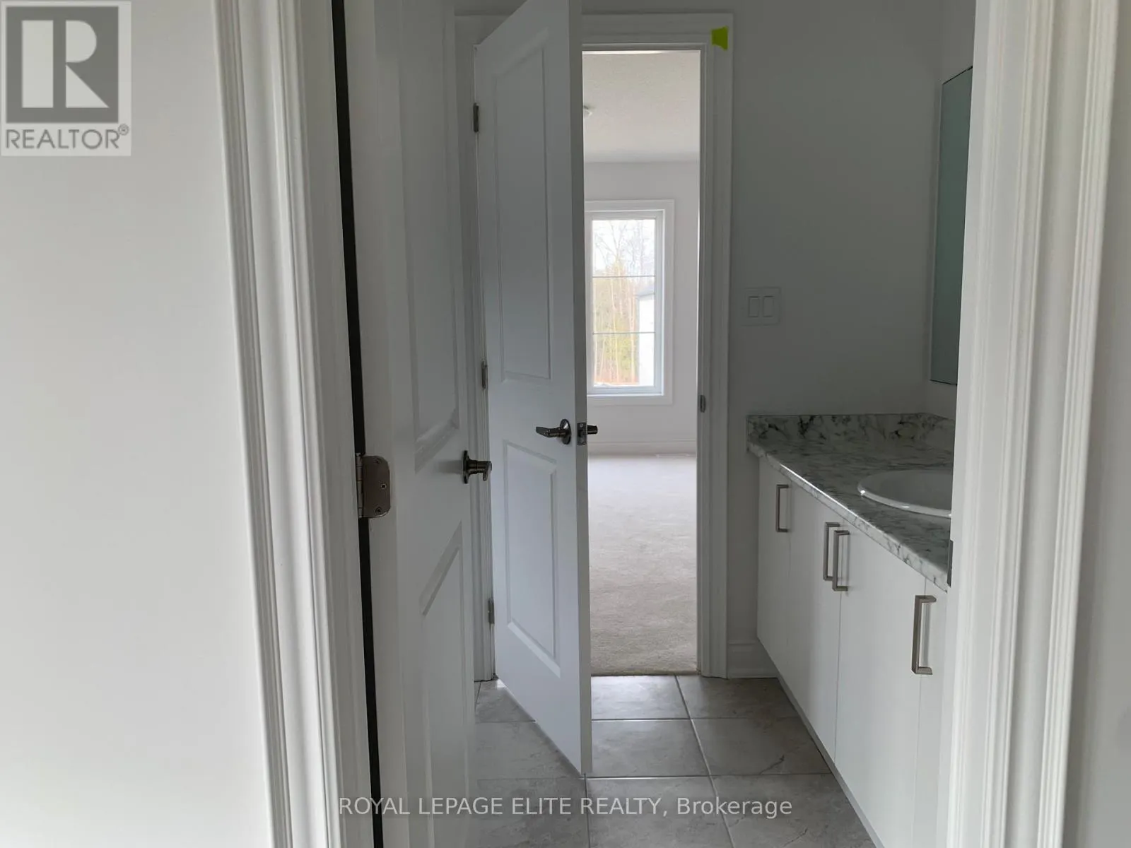 23 AMBER DRIVE