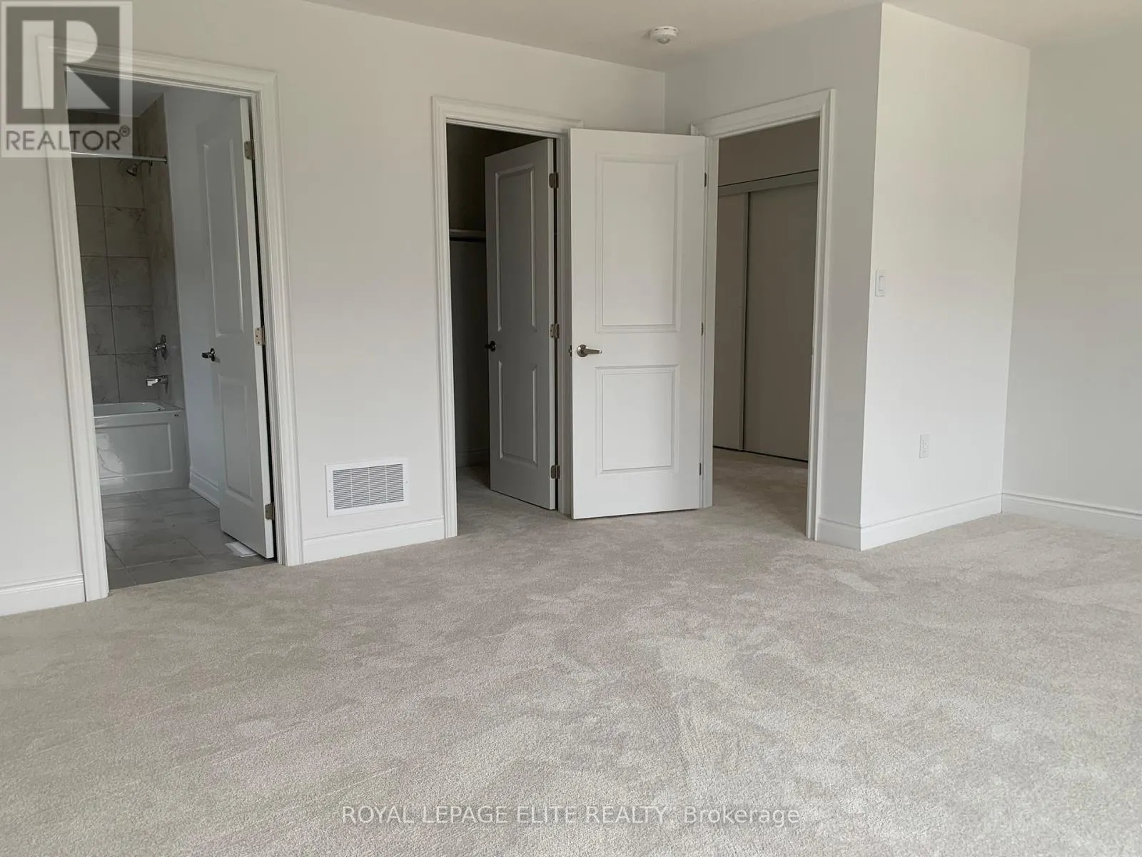 23 AMBER DRIVE