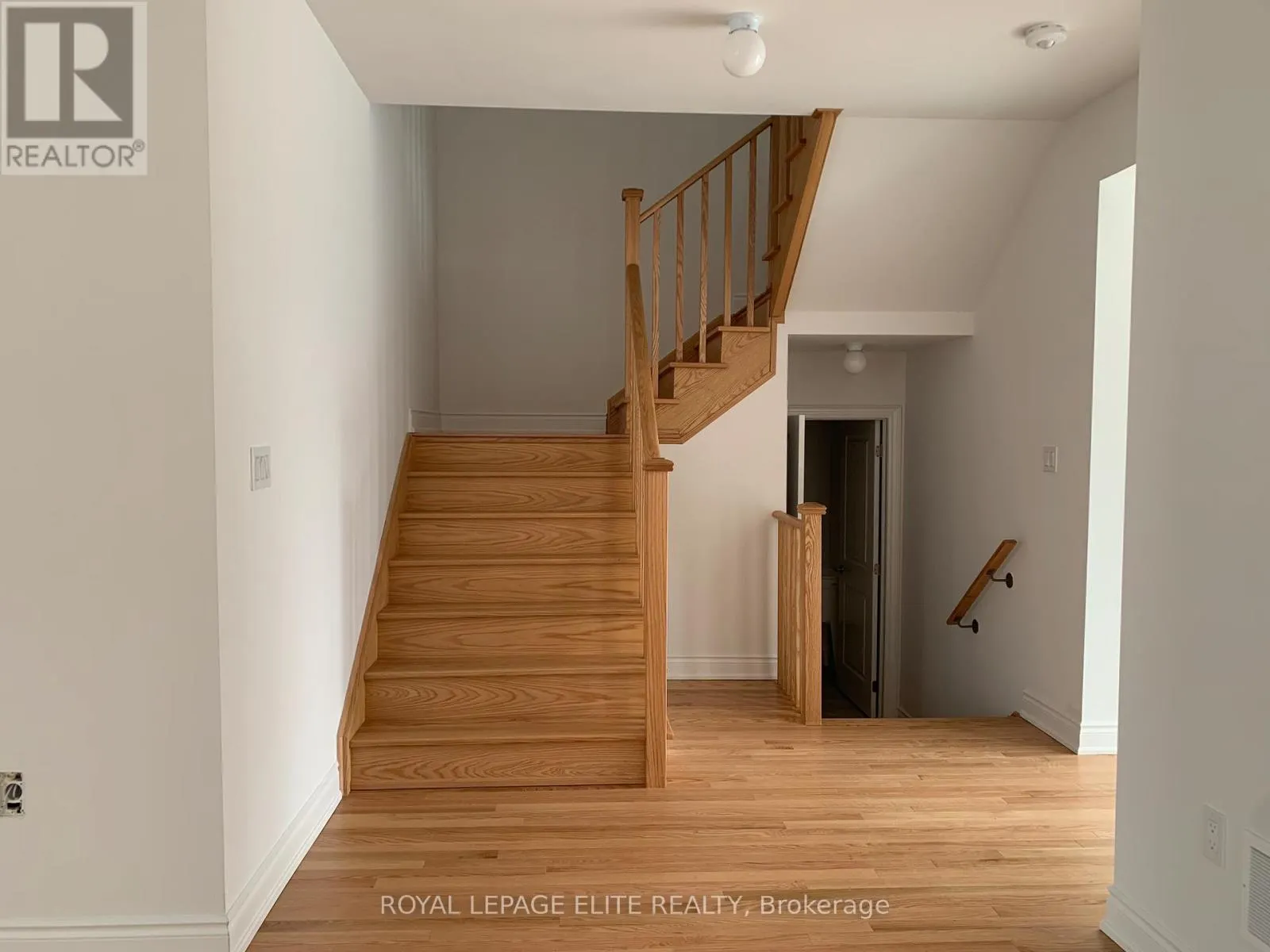 23 AMBER DRIVE